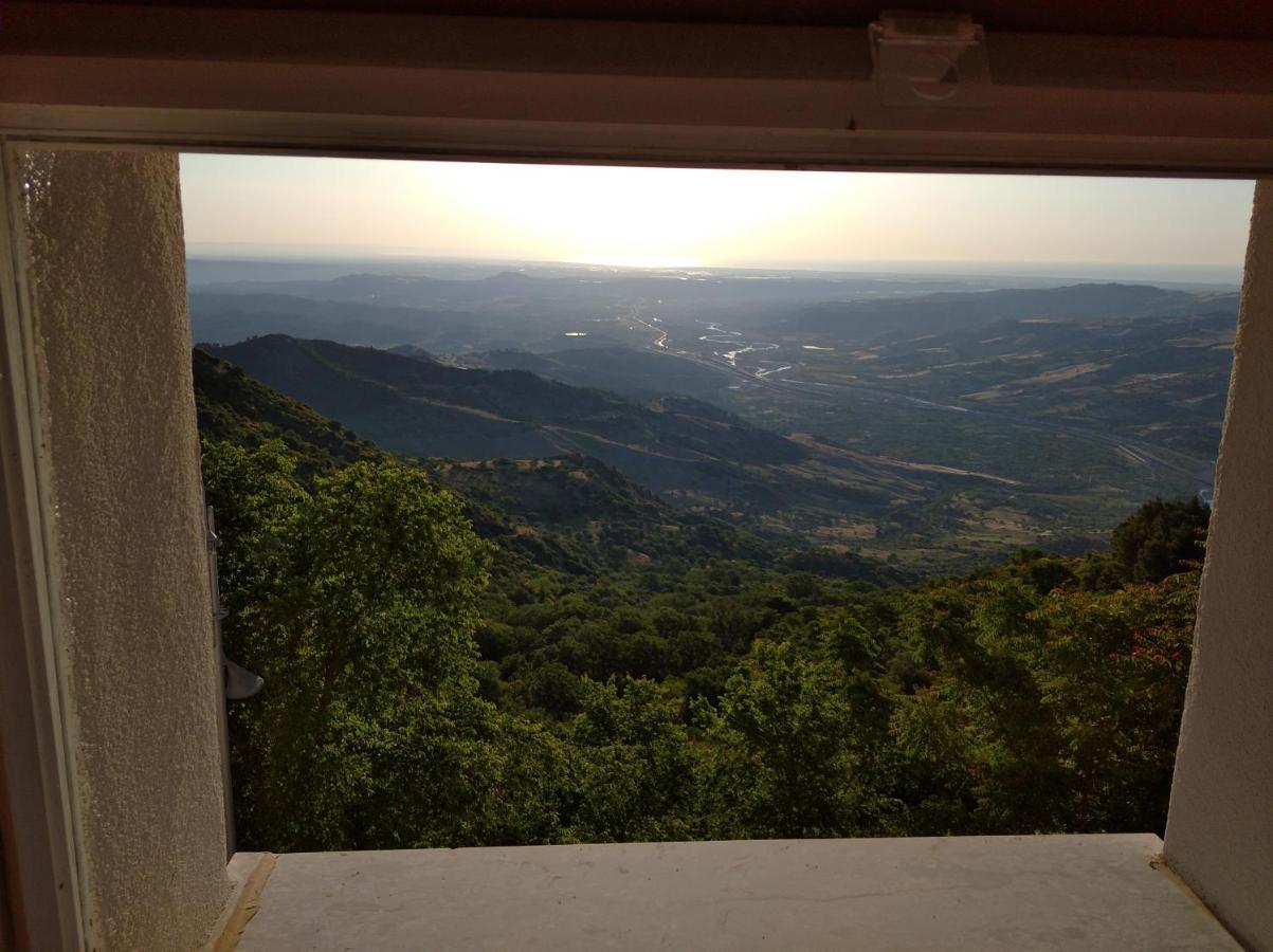 La Casa Dei Panorami Di Colobraro 아파트 외부 사진