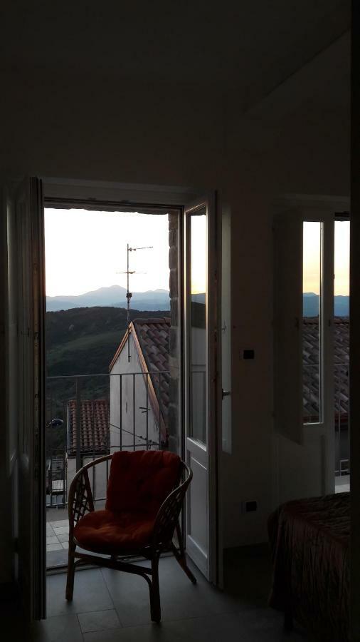 La Casa Dei Panorami Di Colobraro 아파트 외부 사진